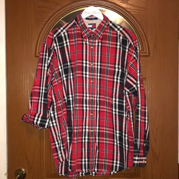 Vintage Tommy Hilfiger Red & Black Plaid Shadow Check Button Down Flannel Shirt - Picture 2 of 12